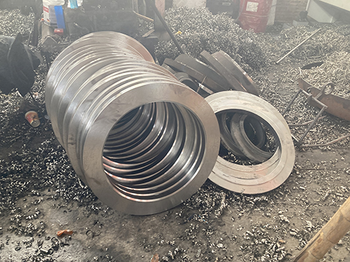 Forged flange (20)